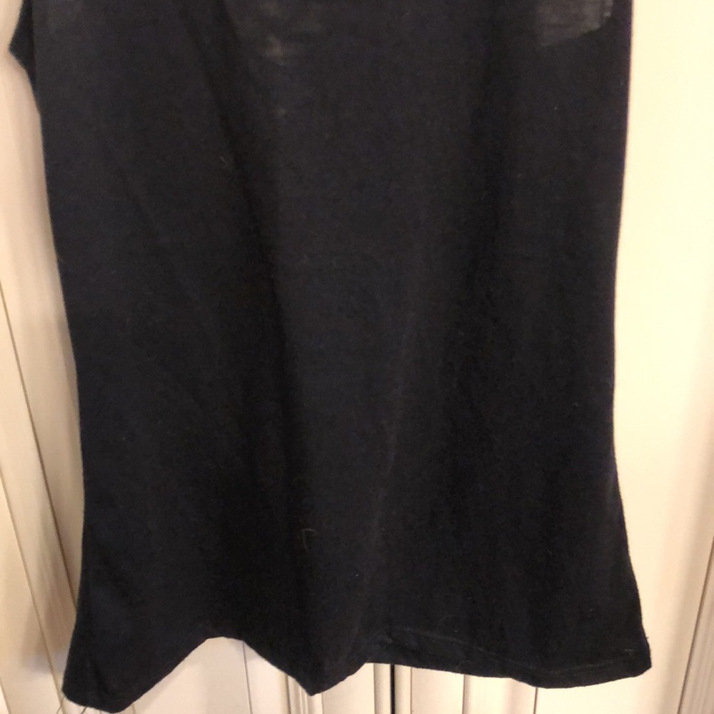 Shelor Top with Ripped Back - Picture 3 of 8